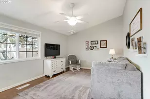 4887 Kewanna Ct, Salem, OR 97305 - Photo 17
