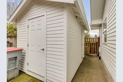 1675 SW Bonnie Jean Pl, McMinnville, OR 97128 - Photo 33