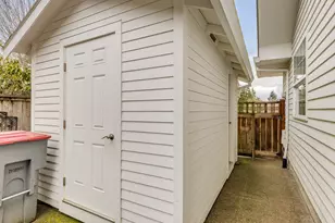 1675 SW Bonnie Jean Pl, McMinnville, OR 97128 - Photo 33