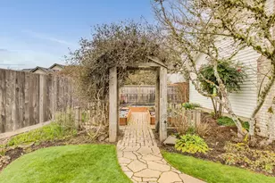 1675 SW Bonnie Jean Pl, McMinnville, OR 97128 - Photo 31