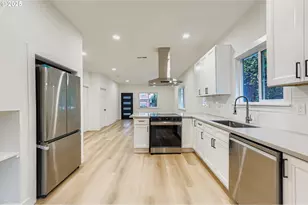 4734 NE 100th Ave, Portland, OR 97220 - Photo 5