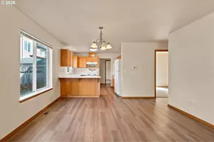 5419 N Yale St, Portland, OR 97203 - Photo 9