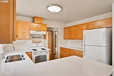 5419 N Yale St, Portland, OR 97203 - Photo 11