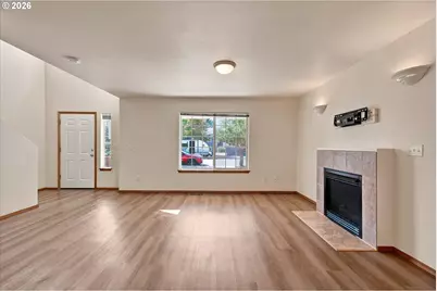 5419 N Yale St, Portland, OR 97203 - Photo 7
