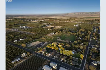 327 Powell Rd, Milton-Freewater, OR 97862 - Photo 3