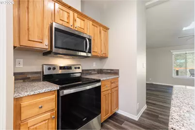 66017 N Bay Rd, North Bend, OR 97459 - Photo 13