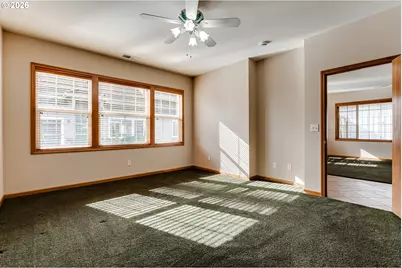 2099 Lake Shore Dr, Eugene, OR 97408 - Photo 15