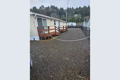624 S Dolphin St S, Rockaway Beach, OR 97136 - Photo 3