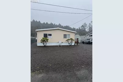 624 S Dolphin St S, Rockaway Beach, OR 97136 - Photo 1