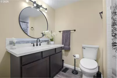 15928 NE Rose Pkwy, Portland, OR 97230 - Photo 11