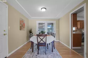 15928 NE Rose Pkwy, Portland, OR 97230 - Photo 7