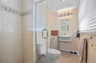 15928 NE Rose Pkwy, Portland, OR 97230 - Photo 13
