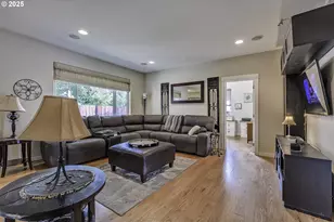 1175 NE Irene Ct, Hillsboro, OR 97124 - Photo 7