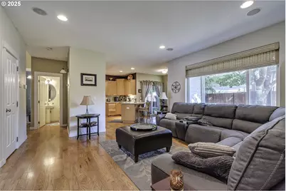 1175 NE Irene Ct, Hillsboro, OR 97124 - Photo 11