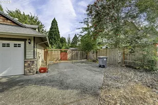 1175 NE Irene Ct, Hillsboro, OR 97124 - Photo 31