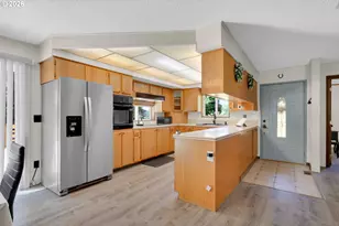 642 Terrace Ln, Sutherlin, OR 97479 - Photo 9