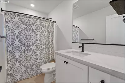 16719 SW Beemer Ln, Portland, OR 97224 - Photo 29