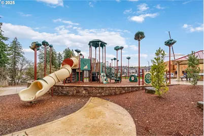 16719 SW Beemer Ln, Portland, OR 97224 - Photo 41