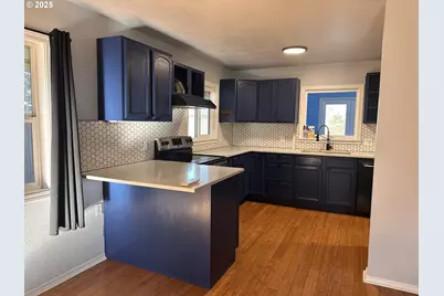 1335 7th St, Florence, OR 97439 - Photo 11