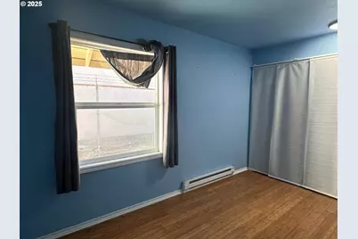 1335 7th St, Florence, OR 97439 - Photo 15