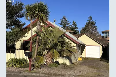 1335 7th St, Florence, OR 97439 - Photo 39