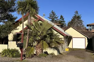 1335 7th St, Florence, OR 97439 - Photo 39