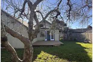 1335 7th St, Florence, OR 97439 - Photo 27