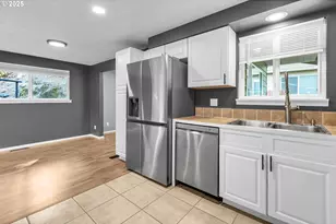 1002 N 1st St, Kalama, WA 98625 - Photo 17