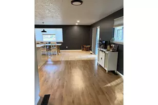 1002 N 1st St, Kalama, WA 98625 - Photo 9