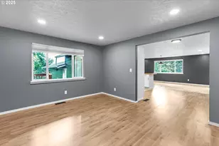 1002 N 1st St, Kalama, WA 98625 - Photo 7