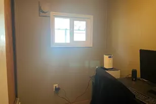 16901 SE Division St, Portland, OR 97236 - Photo 9