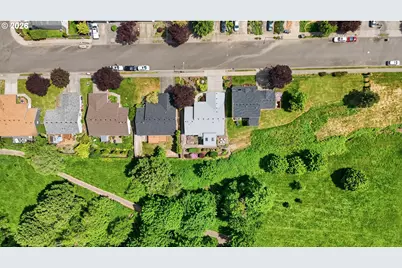 3003 NW Julia St, Camas, WA 98607 - Photo 3