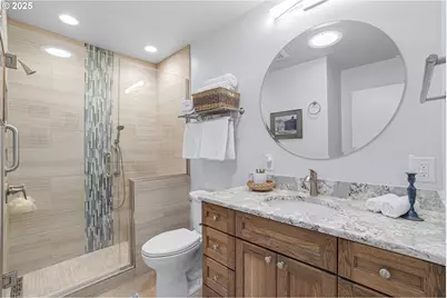 32215 SW East Lake Pt, Wilsonville, OR 97070 - Photo 25