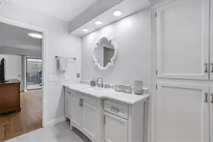 32215 SW East Lake Point, Wilsonville, OR 97070 - Photo 37