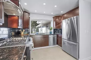 32215 SW East Lake Point, Wilsonville, OR 97070 - Photo 11