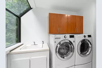 5822 SW Sheridan Ct, Portland, OR 97221 - Photo 15
