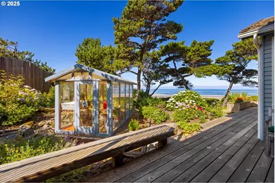7088 NW Pacific Coast Hwy, Seal Rock, OR 97376 - Photo 37