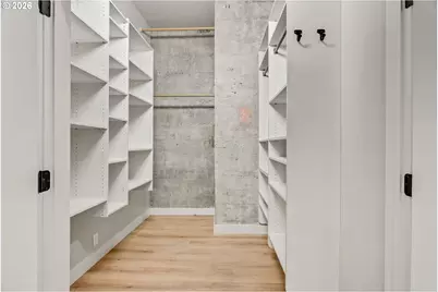 725 NW Flanders St #304, Portland, OR 97209 - Photo 17