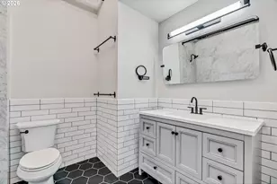 725 NW Flanders St, Portland, OR 97209 - Photo 11