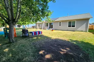 249 S Magnolia St, Cornelius, OR 97113 - Photo 15