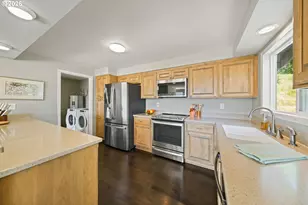 1007 Black Oak Dr, Roseburg, OR 97471 - Photo 13