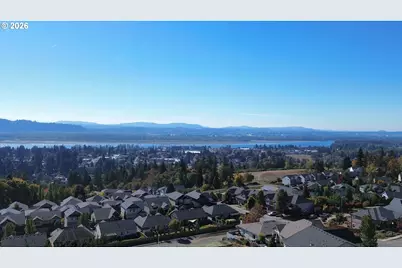 690 N Y St, Washougal, WA 98671 - Photo 5
