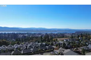 690 N Y St, Washougal, WA 98671 - Photo 5