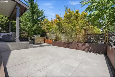 1433 SW Hume Ct, Portland, OR 97219 - Photo 27