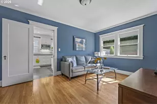 1030 NE Floral Pl, Portland, OR 97232 - Photo 23