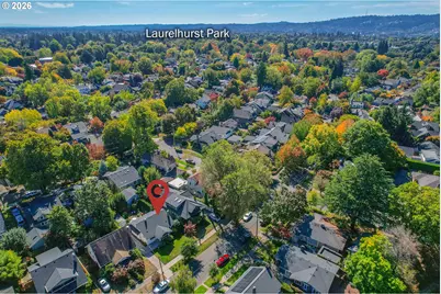 1030 NE Floral Pl, Portland, OR 97232 - Photo 45