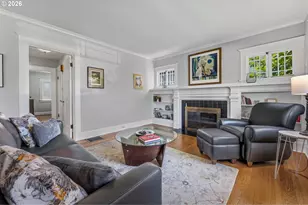 1030 NE Floral Pl, Portland, OR 97232 - Photo 7