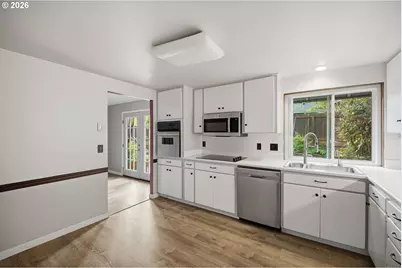 1490 W 26th Ave, Eugene, OR 97405 - Photo 13