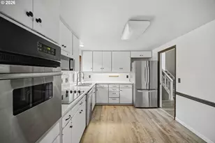 1490 W 26th Ave, Eugene, OR 97405 - Photo 11