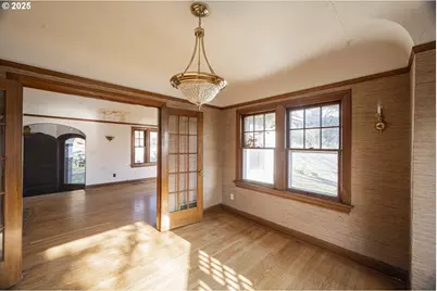 3880 NE Wistaria Dr, Portland, OR 97212 - Photo 15